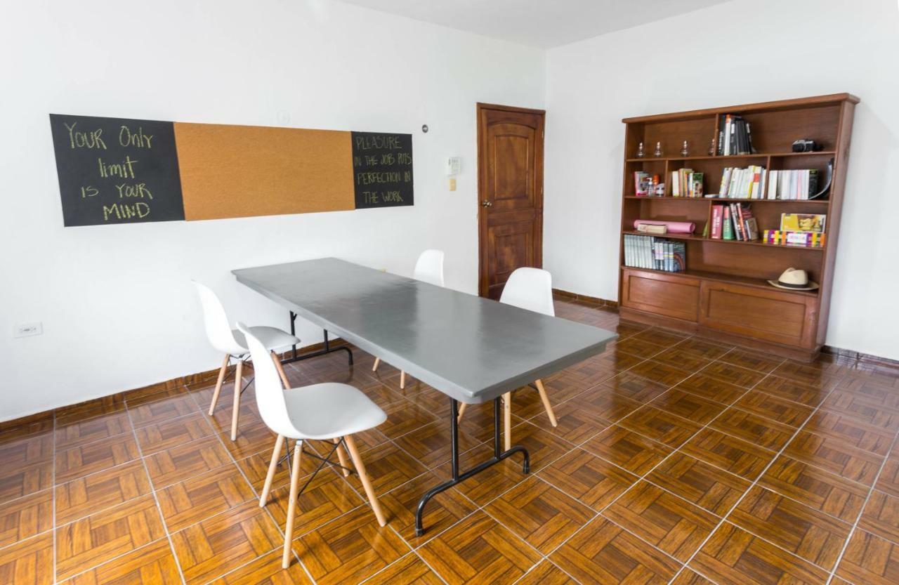 Casa Flamingo Lägenhet Valladolid  Exteriör bild